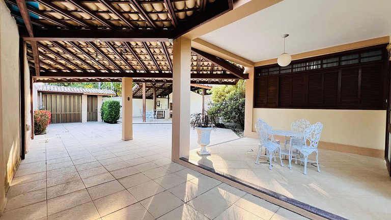 casa ampla individual no mundaí 400m da praia