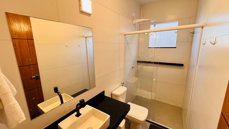 Duplex em cond. com 2 piscinas e 4 churrasqueiras