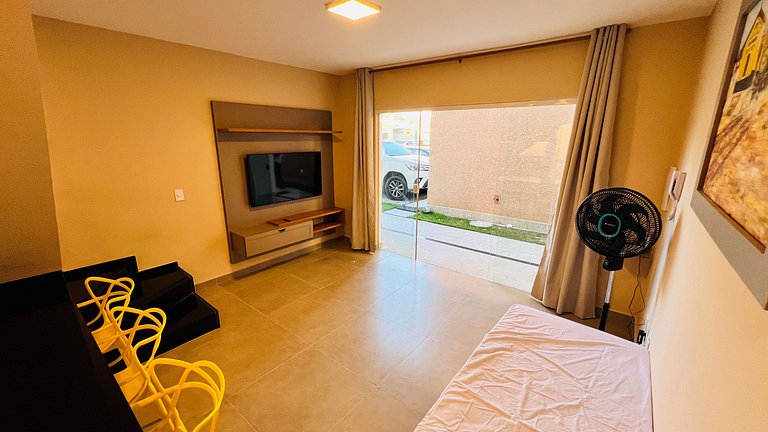 Duplex em cond. com 2 piscinas e 4 churrasqueiras