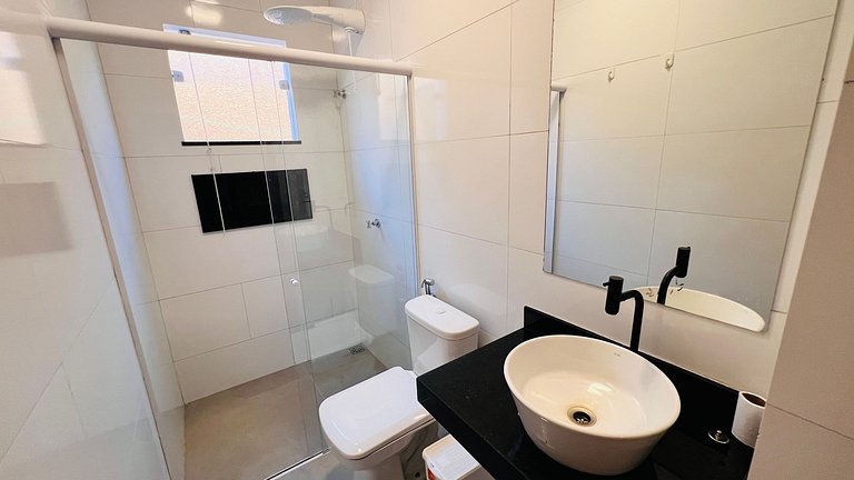 Duplex em cond. com 2 piscinas e 4 churrasqueiras