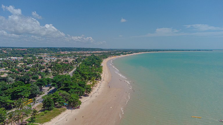 Casa individual com 3/4 apenas 100m da praia