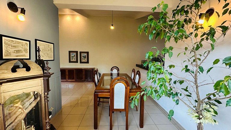 Casa individual com 3/4 apenas 100m da praia