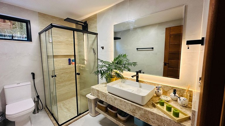 Casa individual com 3/4 apenas 100m da praia